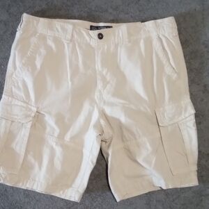 American Eagle Outfitters Rip Stop Tan Cargo Shorts